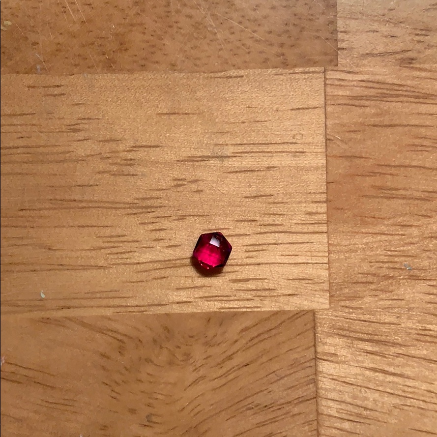 Origami Owl Fuchsia Hex Charm 5$